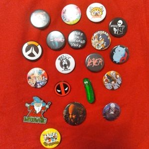 Hot Topic Pin Set (x15)